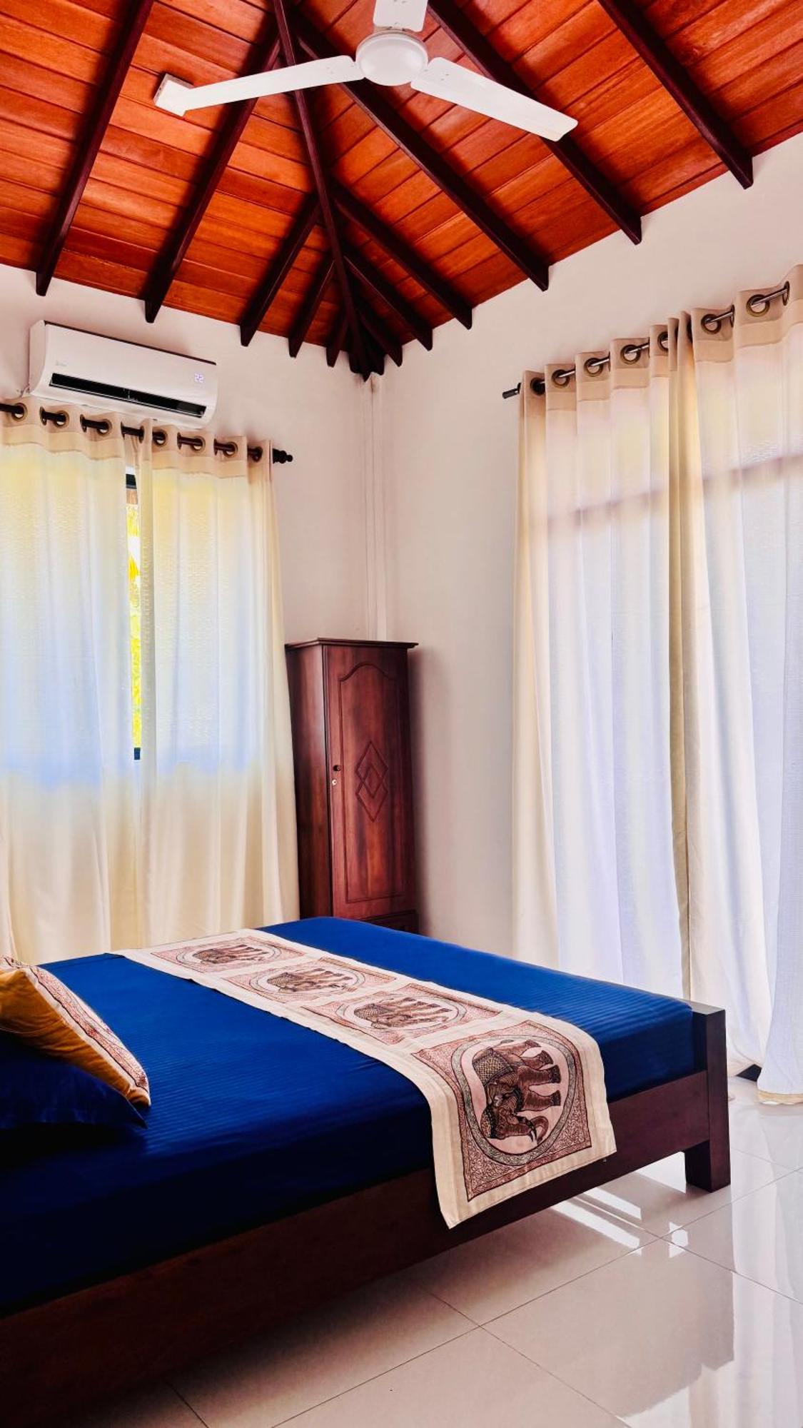 Sritaly Inn Мирисса Экстерьер фото